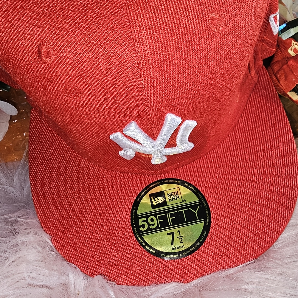 Red New Era 59FIFTY Cap - Picture 4 of 6